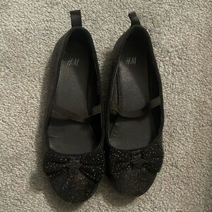 Little girl H&M dress shoes